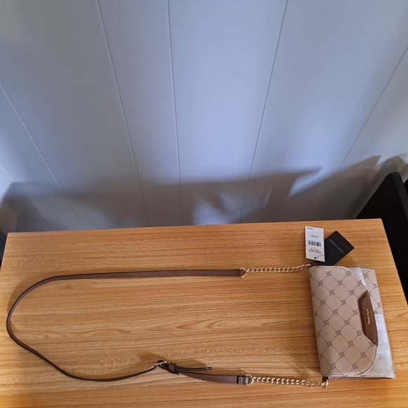 Nine West Astoria mini purse - Picture 4 of 6